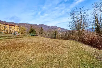 Casa Indipendente in vendita, Via Della Repubblica, Bisuschio