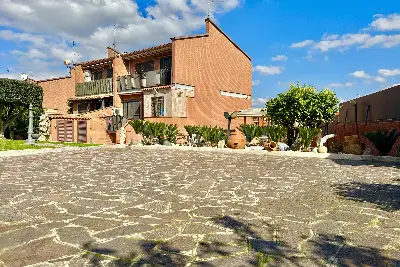 Villa Bifamiliare in vendita, Via Camillo Mastrocinque, Roma