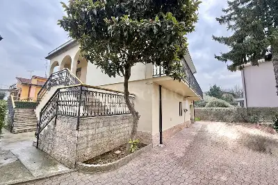 Villa in vendita, Via IV Novembre, Ponti sul Mincio
