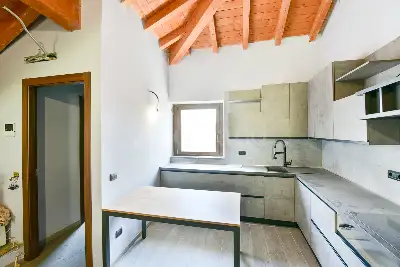 Casa Indipendente in vendita, Via Cesare Battisti, Cernobbio