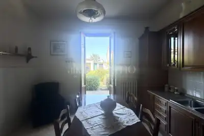Casa Indipendente in vendita, Via dell'Alloro, Prato