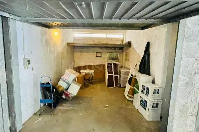 Box in vendita, Via delle Benedettine, Roma