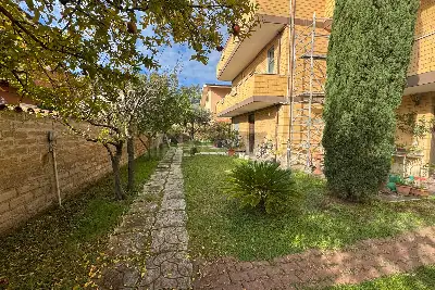 Palazzo in vendita, Via Gazzana Priaroggia, Fiumicino