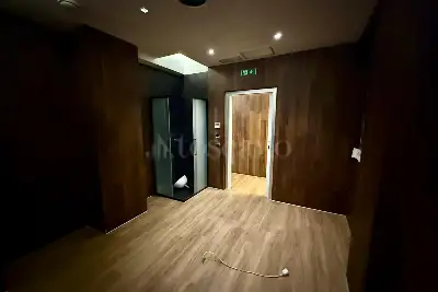 Negozio in affitto, Piazza Cola di Rienzo, Roma