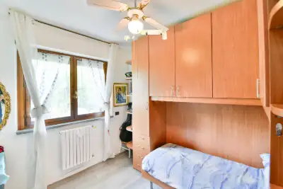 Casa in vendita, Via Fratelli Cairoli, Erba