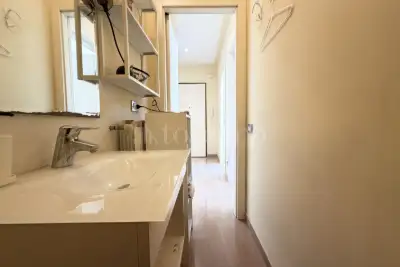 Casa in vendita, Via Santa Sofia, Milano