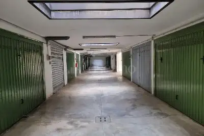 Box in vendita, Via Arbe, Milano