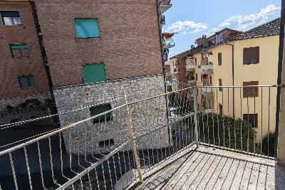 Casa in vendita, Via Martiri di Scalvaia, Siena