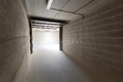 Box in vendita, Via Maroncelli 10, Monza