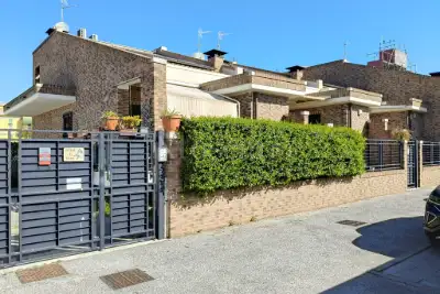 Villino a Schiera in vendita, Via Paolo Orsi, Roma