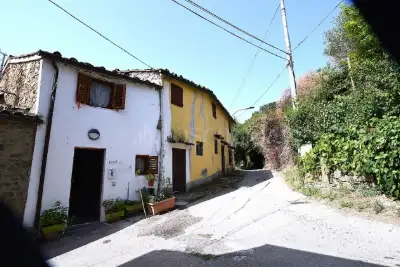 Casa Indipendente in vendita, Località Curcelle, Vernio