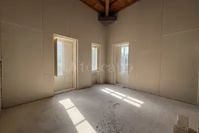 Palazzo in vendita, Via Caltanissetta, Siracusa