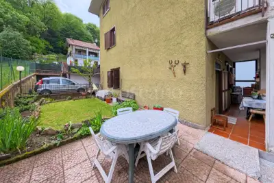 Casa in vendita, Via Monderizza, Marchirolo