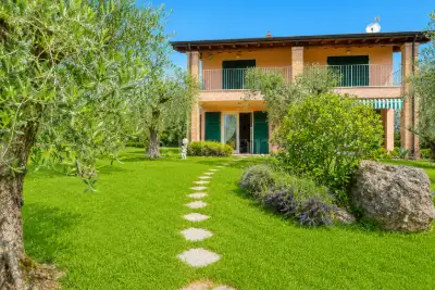 Villa in vendita, Via della Gherla, Moniga del Garda