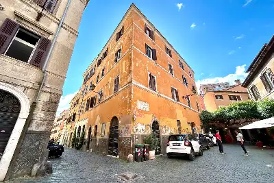 Casa in vendita, Via della Luce, Roma