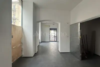 Negozio in vendita, Viale della Libertà, Catania