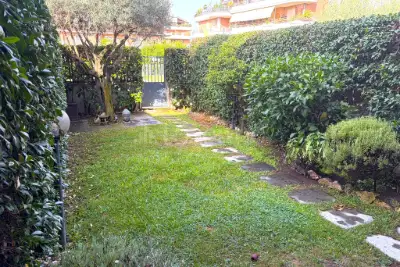 Villino a Schiera in vendita, Via Andrea Cascella, Roma