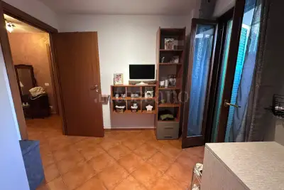 Villino a Schiera in vendita, Via Sesto San Giovanni, Roma