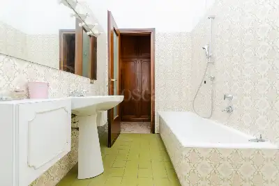 Casa in vendita, Via Lario, Milano