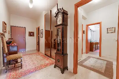 Casa in vendita, Viale Giovanni Suzzani, Milano