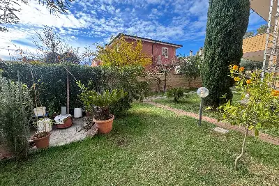 Palazzo in vendita, Via Gazzana Priaroggia, Fiumicino