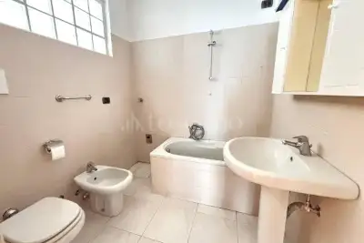 Casa in vendita, Via Correggio, Monza