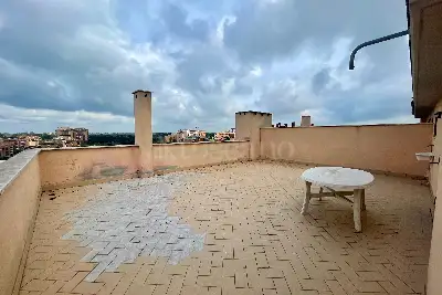 Attico in vendita, Via Giuseppe Saragat, Pomezia