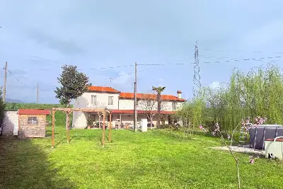 Casale in vendita, Via Cantone, Agliana