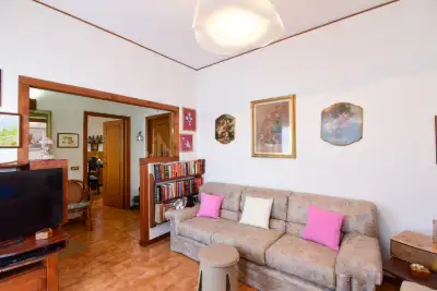 Casa Indipendente in vendita, Via Spluga, Cantù