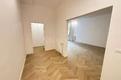 Casa in vendita, Via Galliera, Bologna