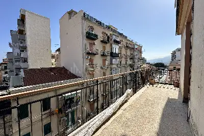 Casa in vendita, Via Aloisio Juvara, Palermo