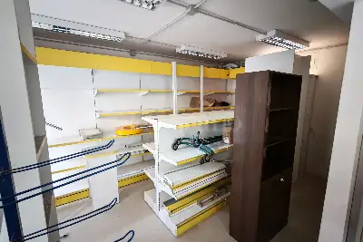 Negozio in affitto, Via Pietro Gasparri, Roma