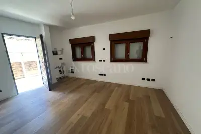 Ufficio in vendita, Via Santorre di Santarosa, Pomezia