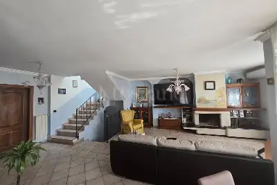 Casa Indipendente in vendita, Ad.ze Casa Natale di Papa Paolo VI, Concesio