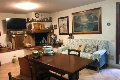 Villa Bifamiliare in vendita, Via di Capalle, Lamporecchio