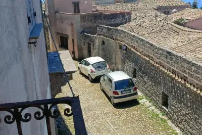 Casa in vendita, Via Chiaramonte, Erice