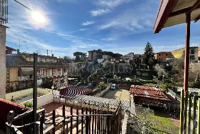 Casa in vendita, Via Veiano, Roma
