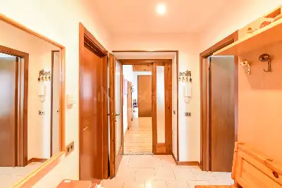 Casa in vendita, Via Ettore Brambilla, Cantù