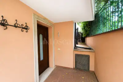 Villa in vendita, Via Lauregno, Roma
