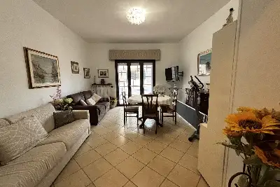 Casa in vendita, Via Olanda, Pomezia