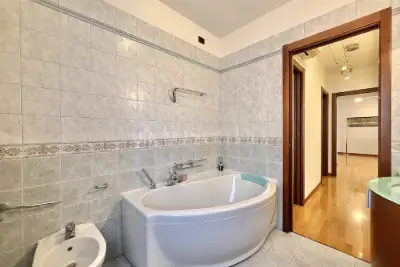 Casa in vendita, Via Barbarani, Peschiera del Garda