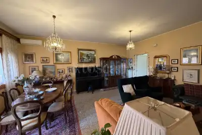 Villino a Schiera in vendita, Via Duca d'Aosta, San Giovanni la Punta