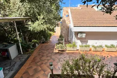 Villa Bifamiliare in vendita, Via dei Carrubi, Quartu Sant'Elena
