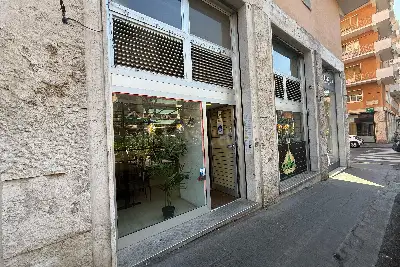 Negozio in vendita, Piazzale delle Medaglie d'Oro, Roma