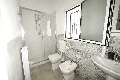 Palazzo in vendita, Via Madonna della Volta, Palermo