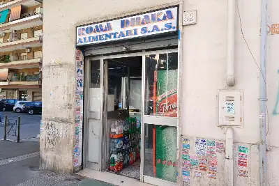 Negozio in vendita, Via Eratostene, Roma