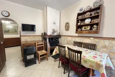 Casa in vendita, Via San Pietro, Carsoli