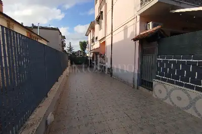 Casa in vendita, Via Montello, Aprilia