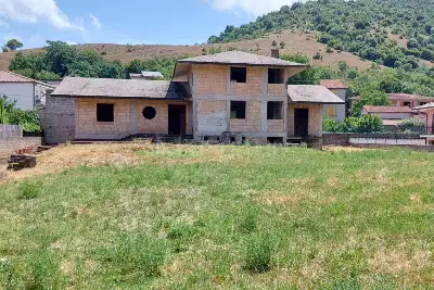 Casa Indipendente in vendita, Via Santa Barbara, Capistrello
