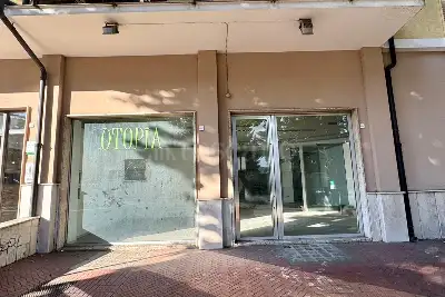Negozio in affitto, Avellino - Via Tagliamento, Avellino